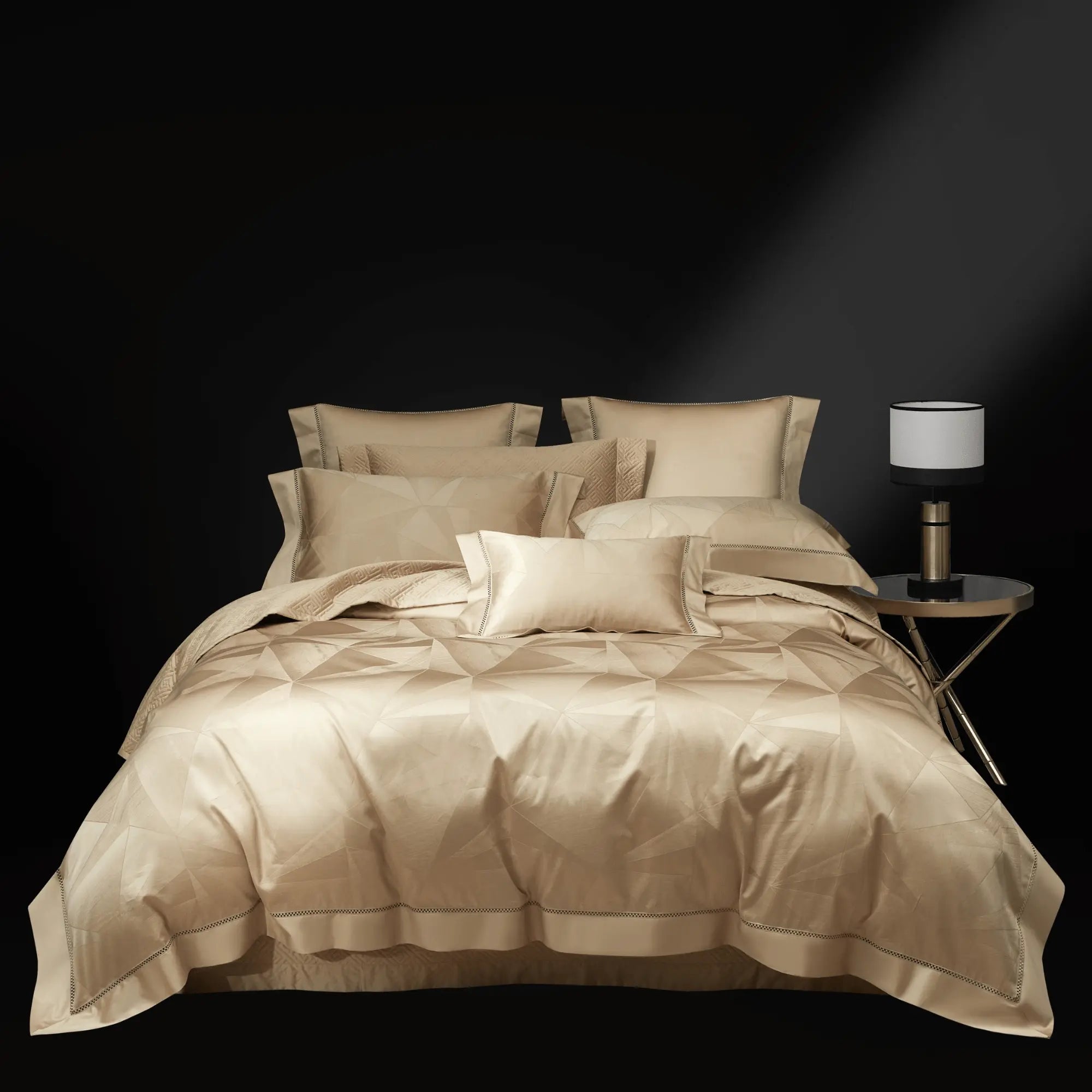 CHAMPAGNE ELEGANCE 1400 THREAD COUNT DUVET COVER &amp; SHAMS