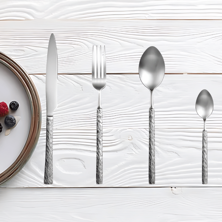 AGDA CUTLERY SET