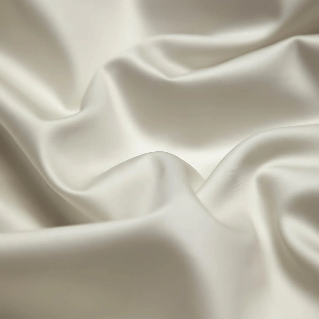 PEARL WHITE ELEGANCE 2000 THREAD COUNT DUVET COVER &amp; SHAMS