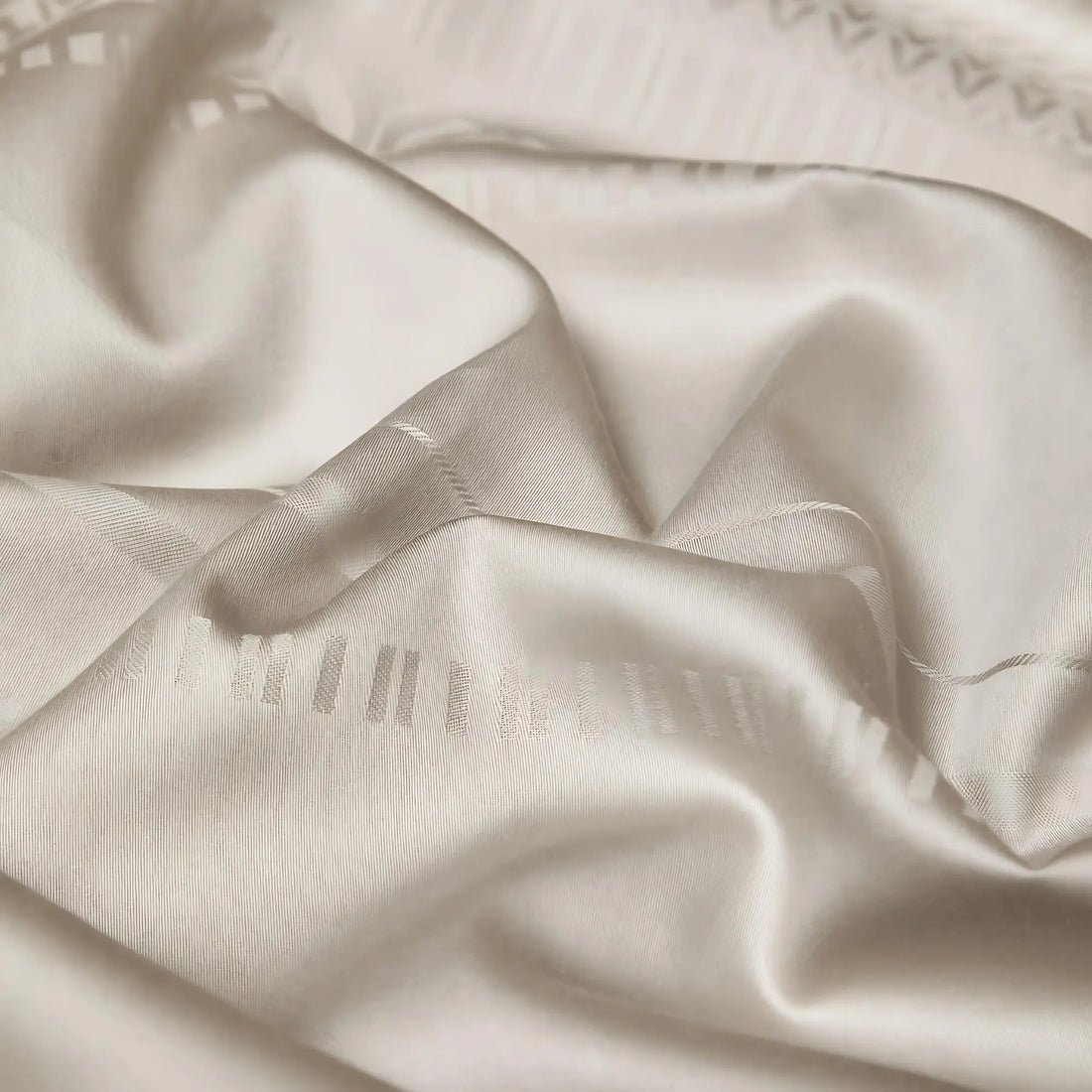 IVORY RADIANCE 1000 THREAD COUNT DUVET COVER &amp; SHAMS