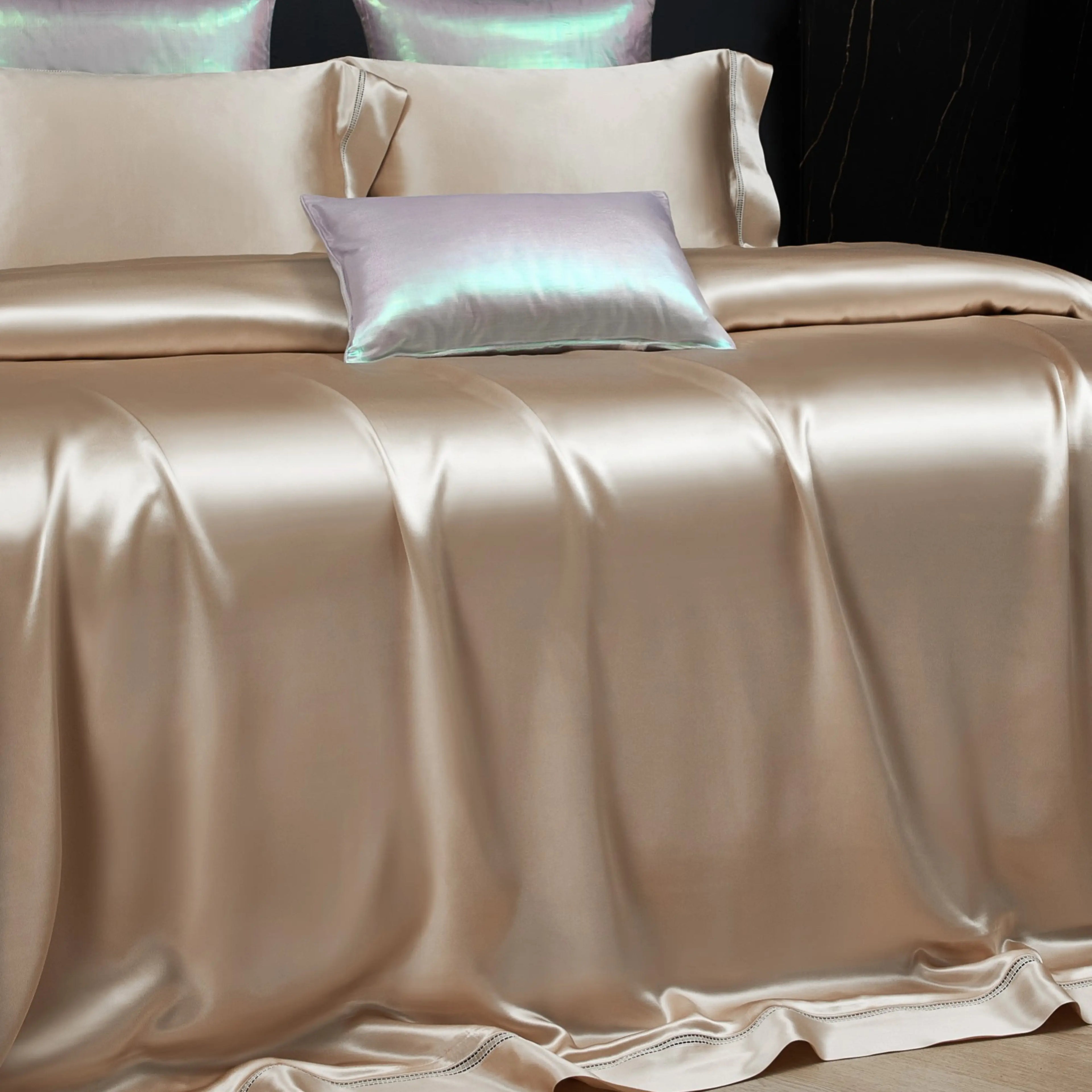 GOLDEN SERENITY MULBERRY SILK DUVET COVER &amp; SHAMS