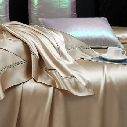 GOLDEN SERENITY MULBERRY SILK DUVET COVER &amp; SHAMS