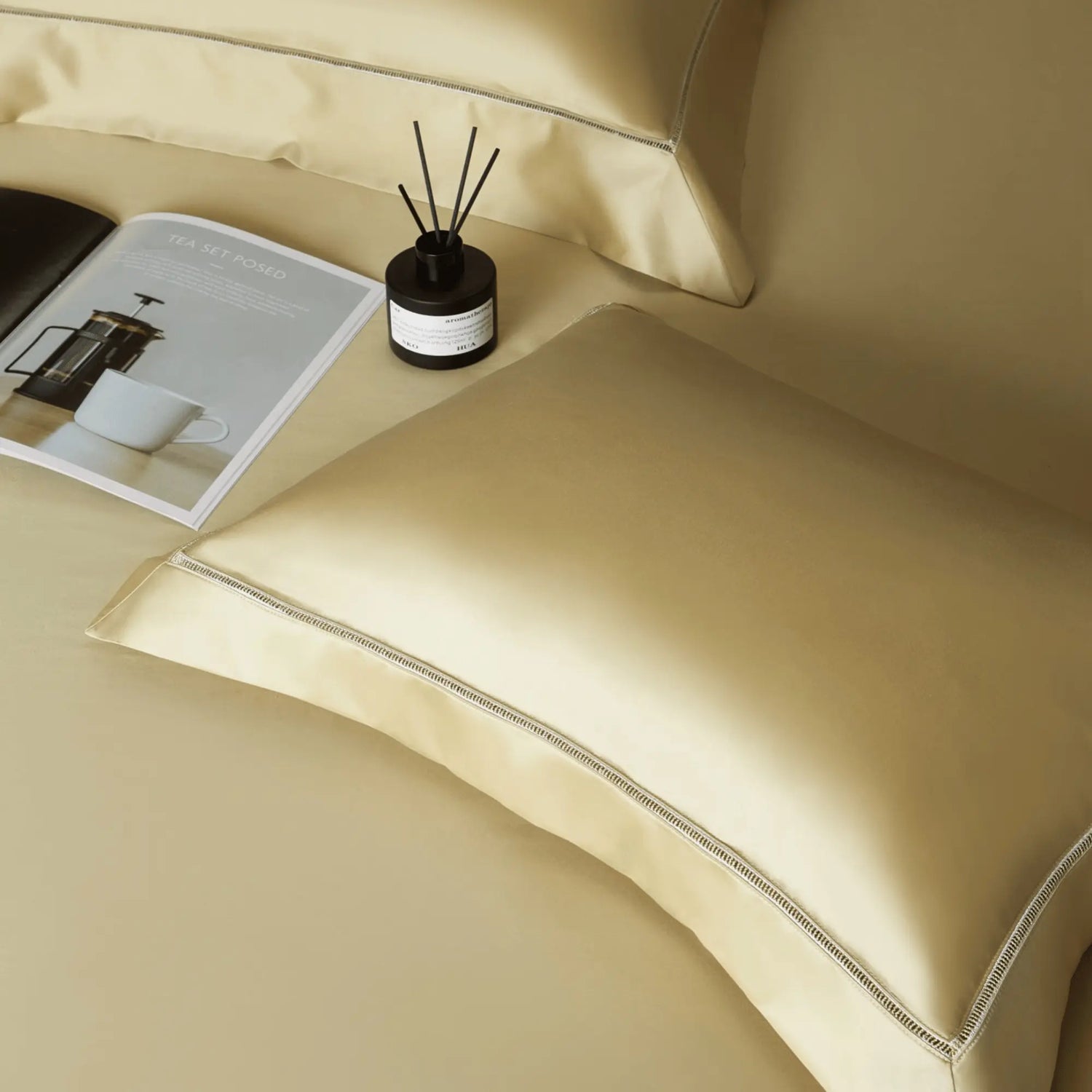 GOLDEN HAZE 2000 THREAD COUNT DUVET COVER &amp; SHAMS