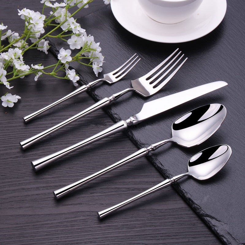 THEA CUTLERY SET