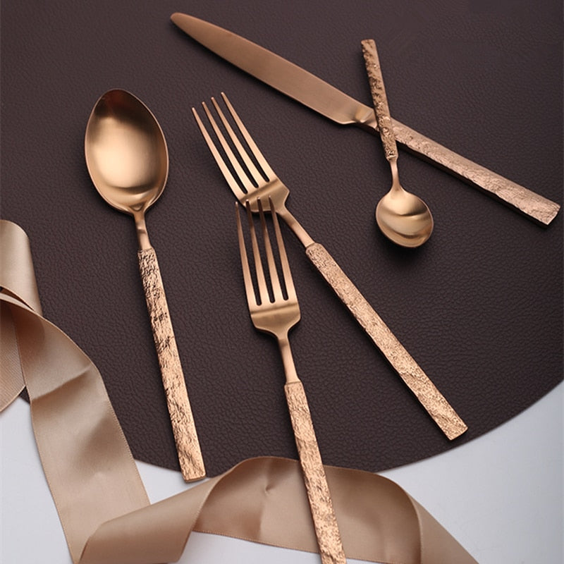 AGDA CUTLERY SET