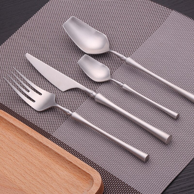 EGYPT CUTLERY SET