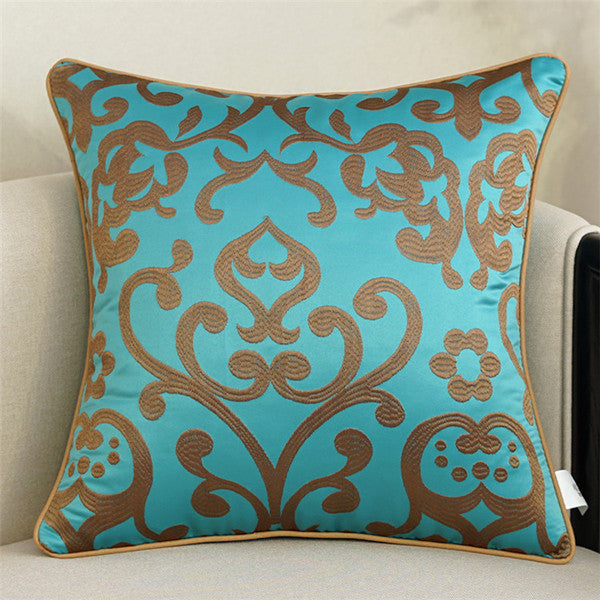 ROYALE CUSHION